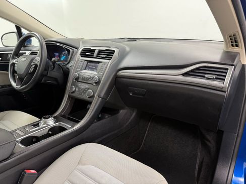 Used 2018 Ford Fusion S image 28