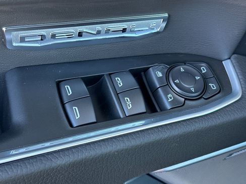New 2026 GMC Sierra 1500 Denali w/ Denali Reserve Package image 11