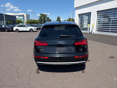 Used 2018 Audi Q5 2.0T Premium Plus w/ Premium Plus Package AWD/4WD image 4