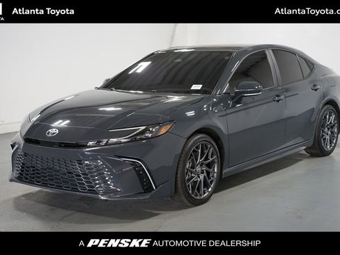 Used 2025 Toyota Camry XSE image 1