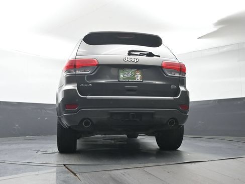 Used 2019 Jeep Grand Cherokee Overland AWD/4WD image 31