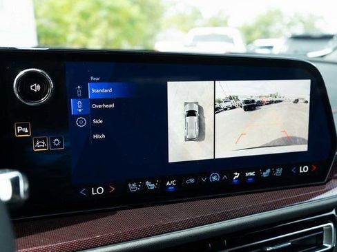 New 2026 Chevrolet Traverse RS image 23