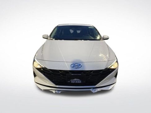 Used 2021 Hyundai Elantra SEL w/ Convenience Package image 11