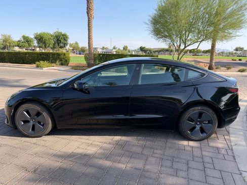 Used 2023 Tesla Model 3 Standard Range RWD image 5