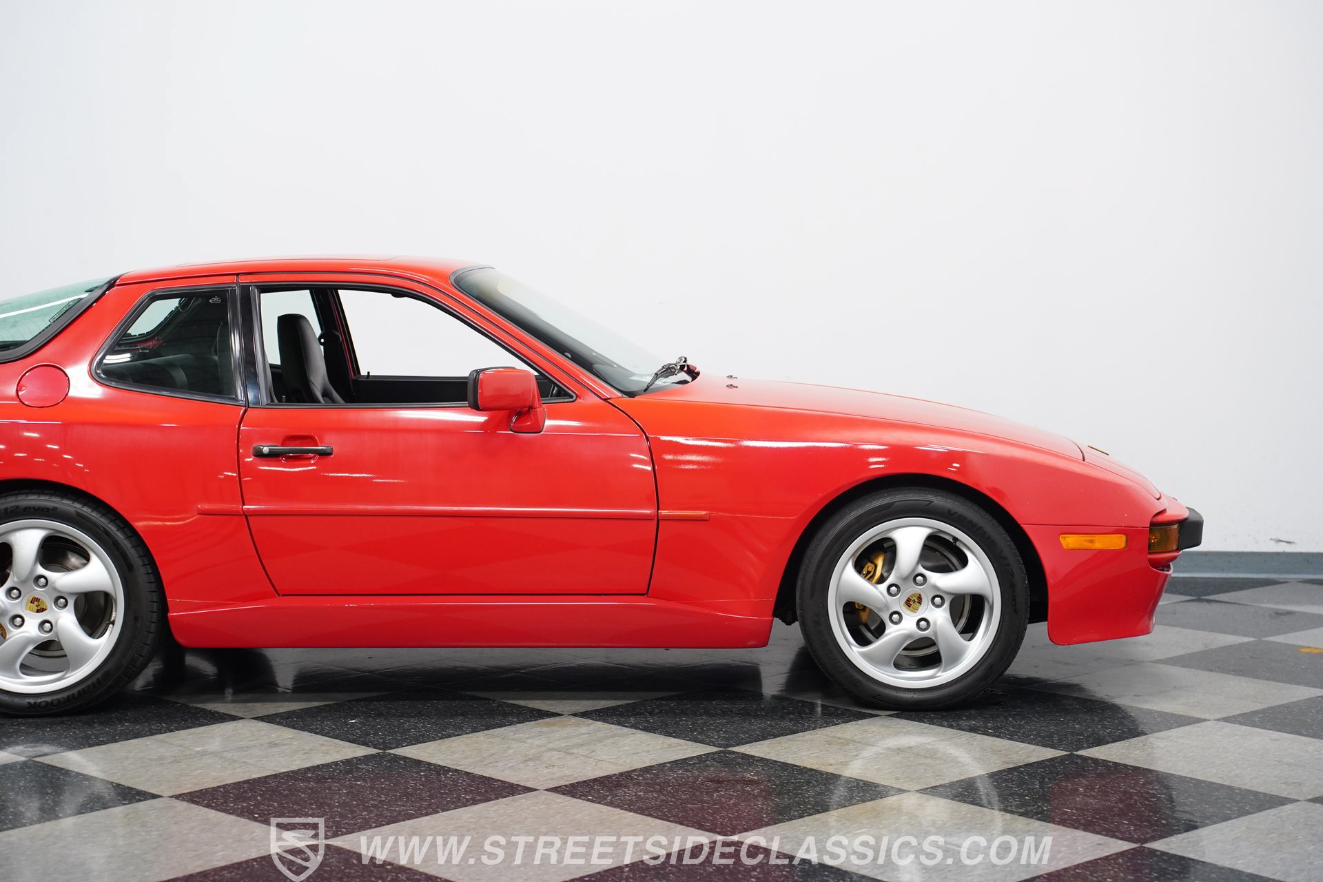 Used 1987 Porsche 944 Coupe RWD image 29