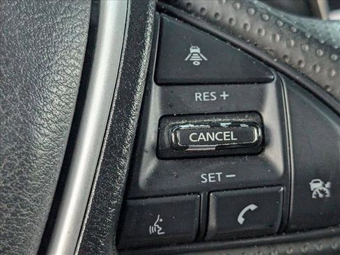 Used 2017 Nissan Maxima 3.5 SL image 10