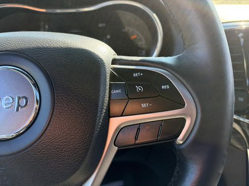 Used 2019 Jeep Grand Cherokee Altitude image 22