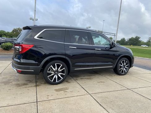 Used 2021 Honda Pilot Touring image 12