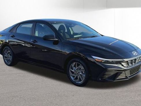 New 2026 Hyundai Elantra Blue image 2