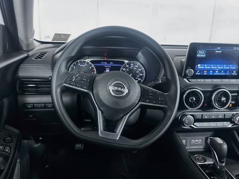 Used 2025 Nissan Sentra SV FWD image 18
