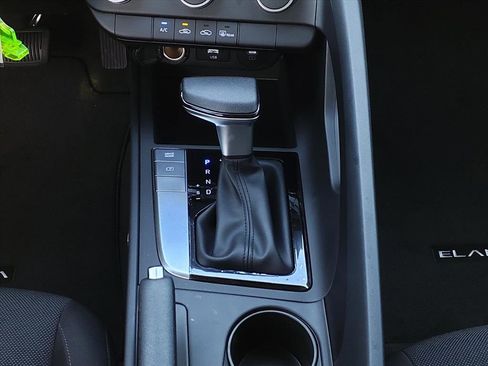 New 2026 Hyundai Elantra SE image 10