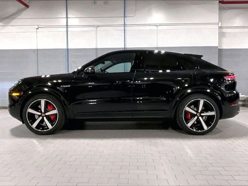 Used 2026 Porsche Cayenne S AWD/4WD image 2