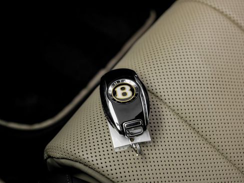 Used 2020 Bentley Continental GT AWD/4WD image 70