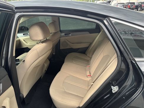 Used 2018 Hyundai Sonata SE FWD image 10