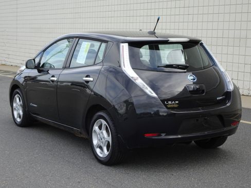 Used 2014 Nissan Leaf SV w/ LED & Quick Charge Package image 5