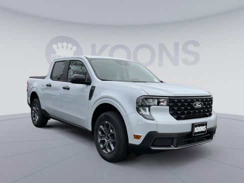 New 2025 Ford Maverick XLT w/ XLT Luxury Package image 10