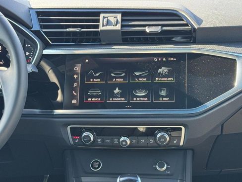 New 2025 Audi Q3 2.0T Premium image 10