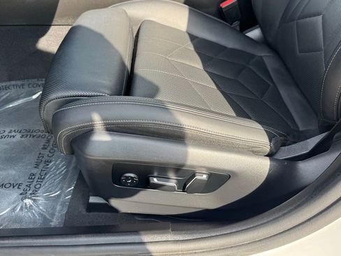 Certified 2024 BMW 530i xDrive AWD/4WD image 19