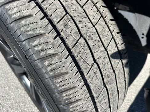 Used 2023 Ford Expedition Limited image 34