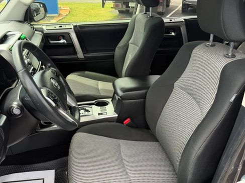 Used 2018 Toyota 4Runner SR5 RWD image 9