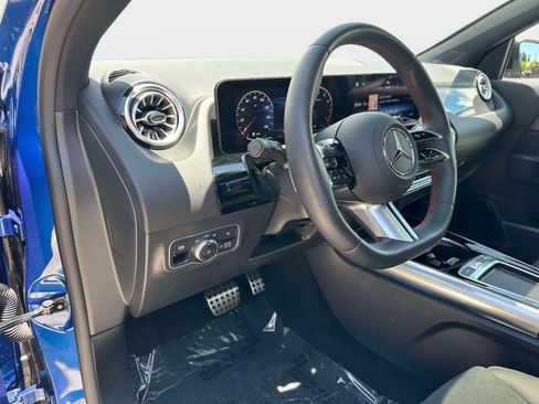 Certified 2025 Mercedes-Benz GLA 250 4MATIC image 19