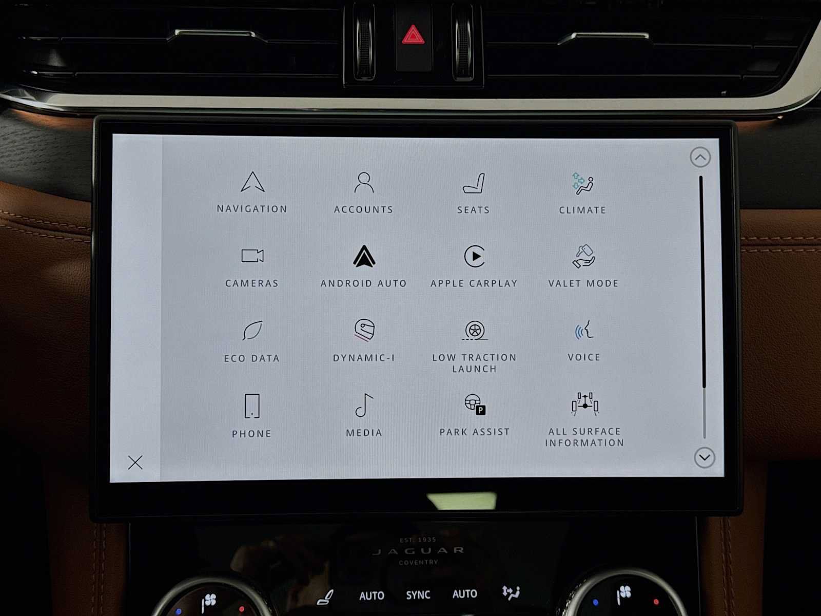 New 2025 Jaguar F-PACE R-Dynamic S AWD/4WD image 14