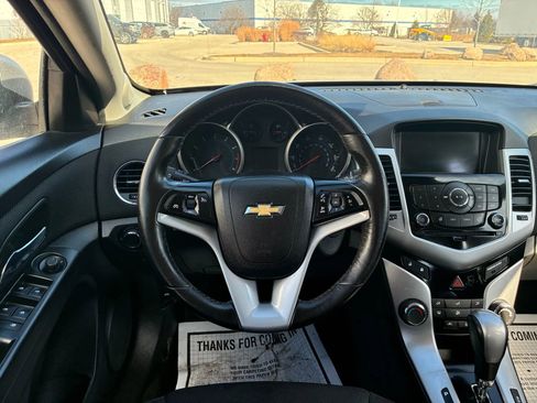 Used 2014 Chevrolet Cruze LT image 23