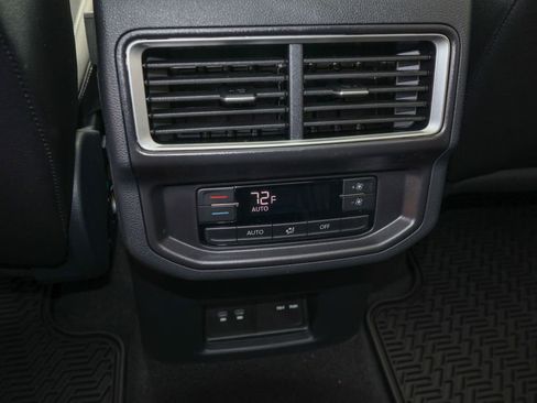 New 2026 Volkswagen Atlas SE FWD image 18