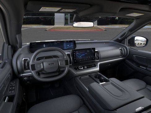 New 2026 Ford Expedition Platinum w/ Stealth Appearance Package AWD/4WD image 9