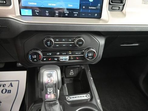 New 2026 Ford Bronco Outer Banks AWD/4WD image 17