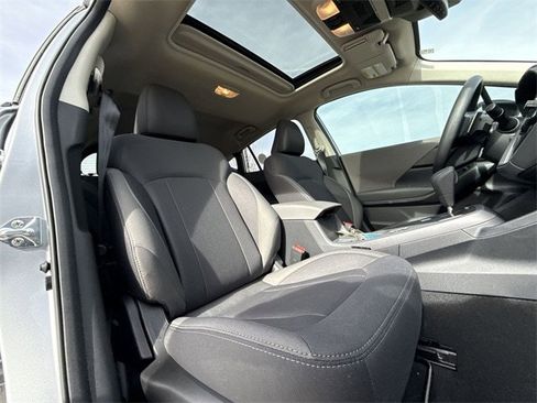 Used 2025 Subaru Crosstrek 2.0i Premium image 24