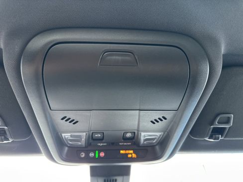 Used 2023 Chevrolet Equinox RS w/ RS Leather Package image 37