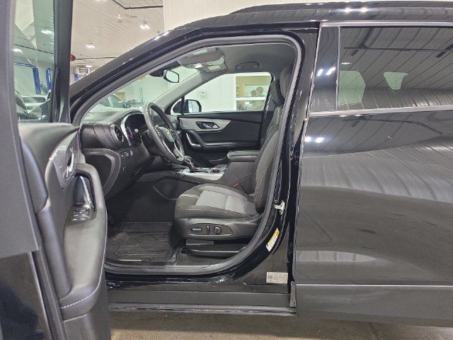 Used 2023 Chevrolet Blazer LT w/ Convenience Package AWD/4WD image 23