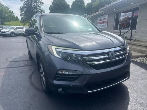 Used 2016 Honda Pilot Touring image 2