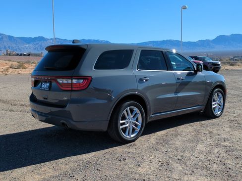Used 2022 Dodge Durango R/T w/ Trailer Tow Group IV image 3