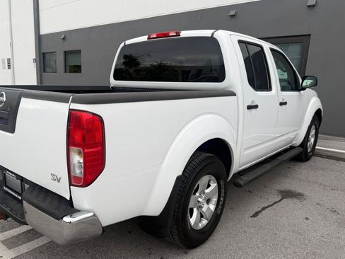Used 2011 Nissan Frontier SV RWD image 7