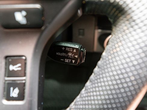 Used 2019 Toyota Tacoma TRD Off-Road image 31