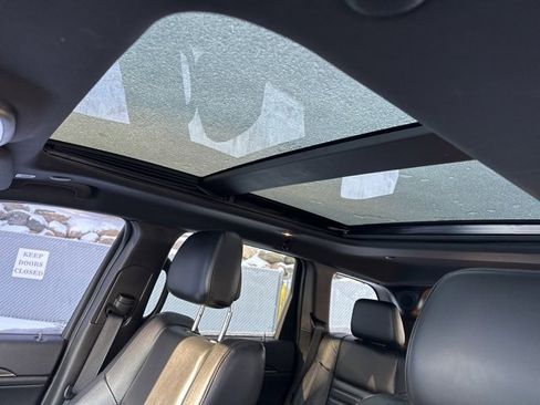 Used 2020 Jeep Grand Cherokee Limited X image 17