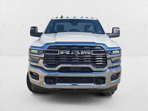 New 2025 RAM 3500 Tradesman AWD/4WD image 6