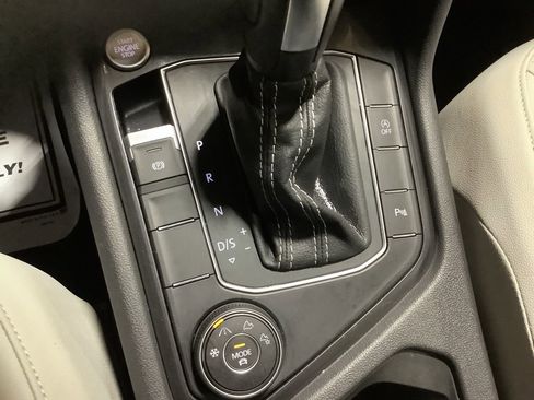 Used 2021 Volkswagen Tiguan SEL image 31