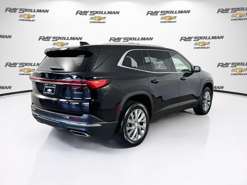 Used 2025 Buick Enclave Preferred FWD image 7