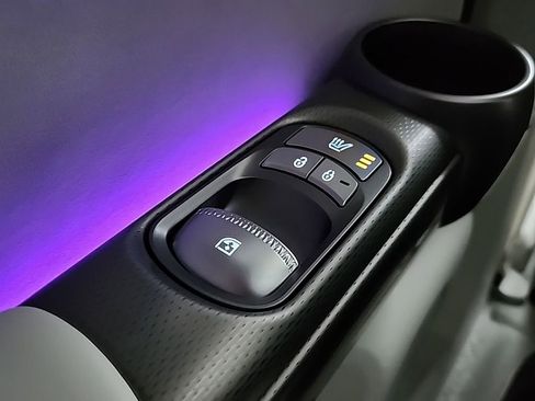 Used 2025 Genesis GV60 Performance image 30