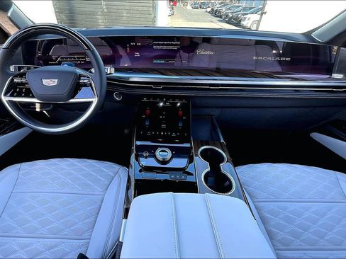 New 2026 Cadillac Escalade Platinum Sport image 7