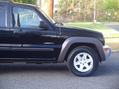 Used 2004 Jeep Liberty Sport w/ PWR Convenience Group image 22