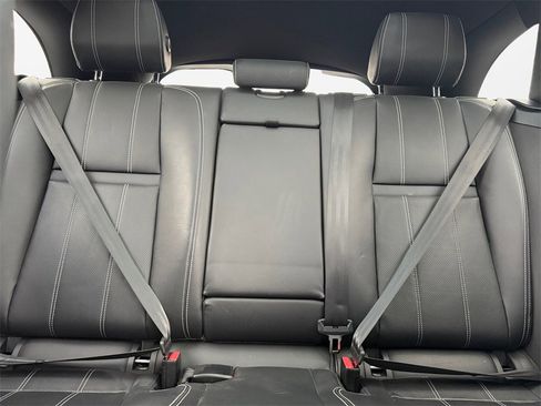 Used 2020 Land Rover Range Rover Velar S image 16