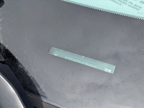 Used 2018 Chevrolet Malibu LT image 15