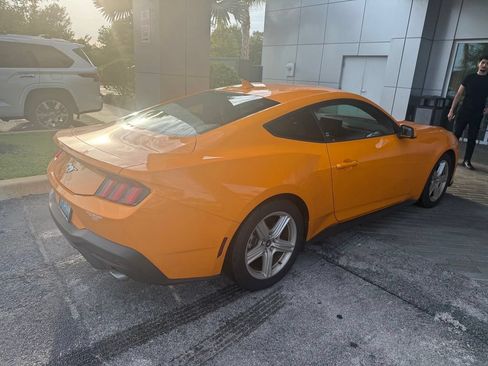 Used 2026 Ford Mustang Coupe RWD image 3