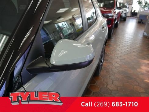 New 2026 Chevrolet TrailBlazer LT w/ Convenience Package AWD/4WD image 8