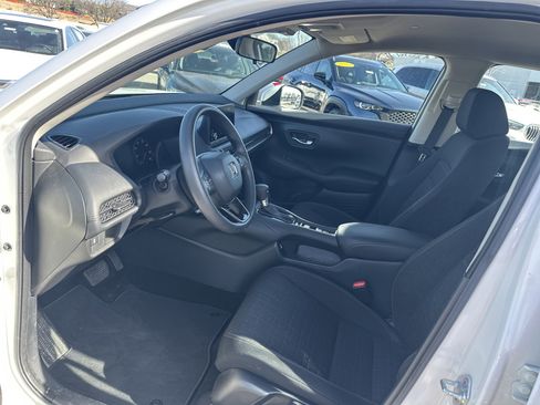 Certified 2023 Honda HR-V LX image 13