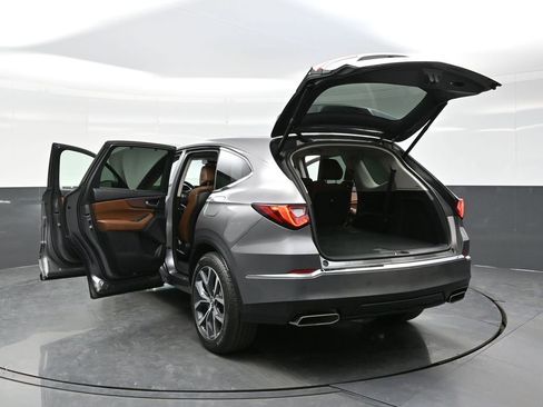 Used 2023 Acura MDX SH-AWD w/ Technology Package image 42